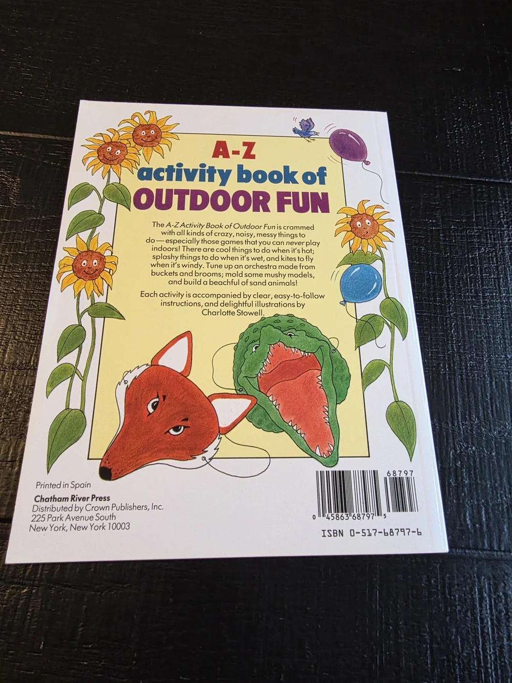 A-Z Activity Book of Outdoor Fun - Colorful Kids Activity Book
